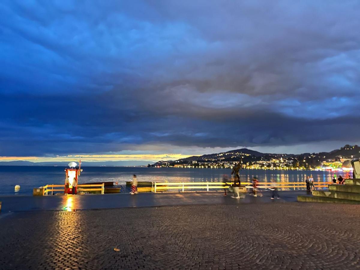 Villa Montreux Bagian luar foto