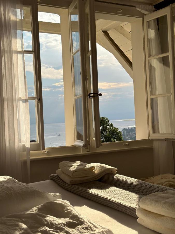 Villa Montreux Bagian luar foto