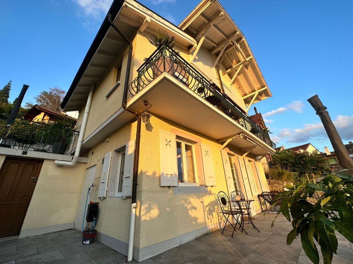 Villa Montreux Bagian luar foto