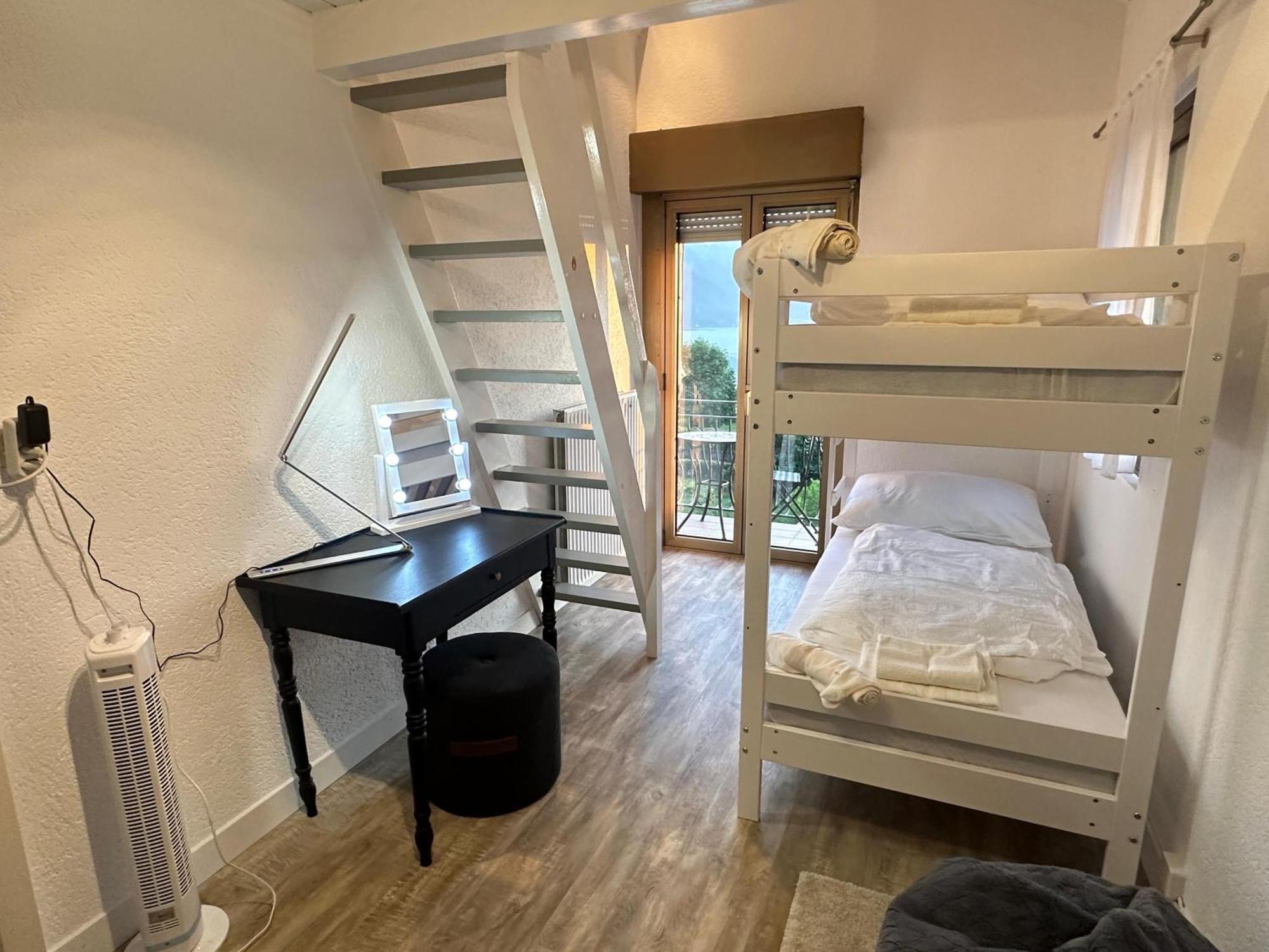 Villa Montreux Bagian luar foto