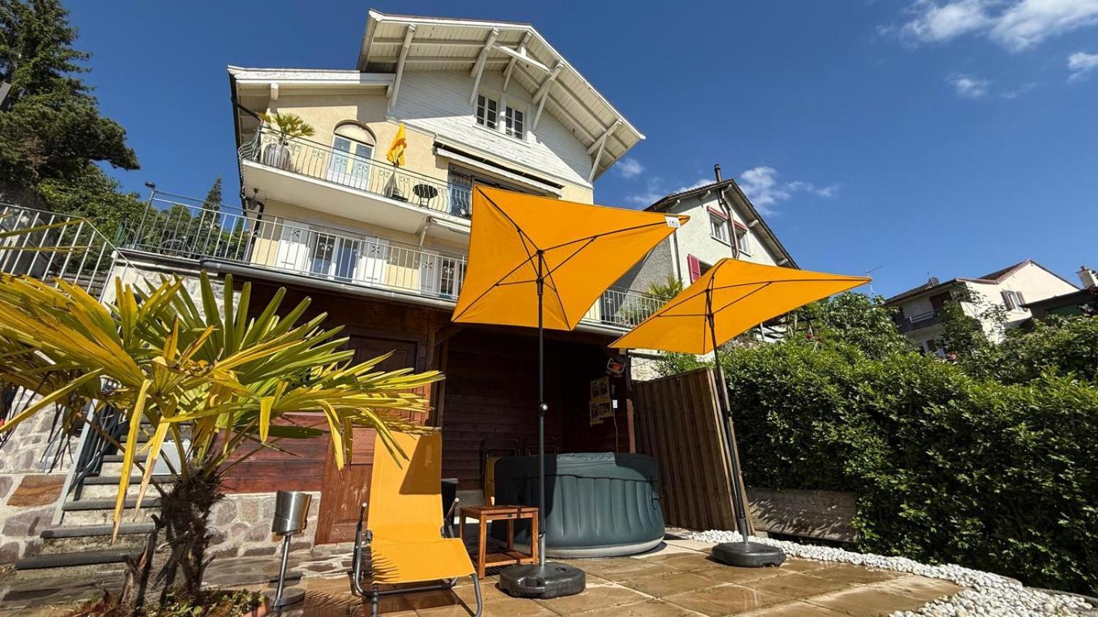 Villa Montreux Bagian luar foto